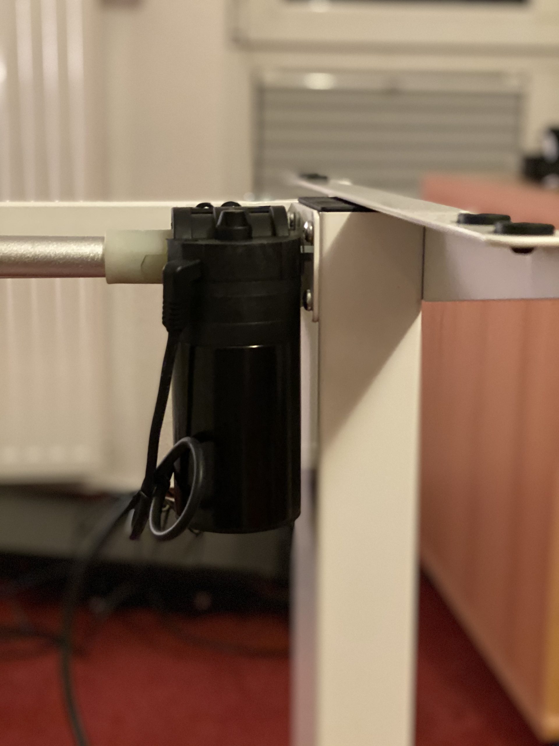FlexiSpot EF1 im Test - höhenverstellbarer Schreibtisch 