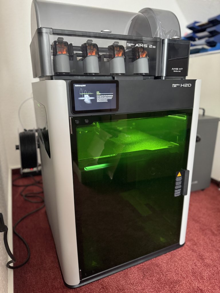 Bambu Lab H2D mit AMS Pro und AMT HT im Test