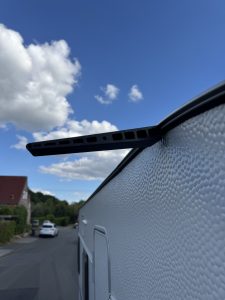 Bambu Lab H2D Druck einer Halterung für den Wohnwagen