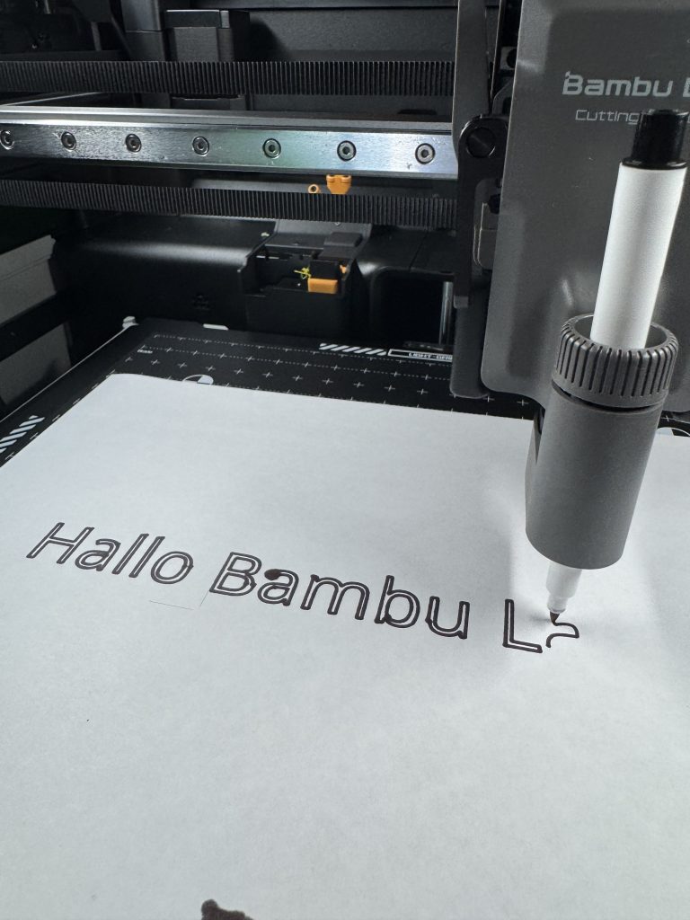 Bambu Lab H2D als Plotter und Cutter im Test