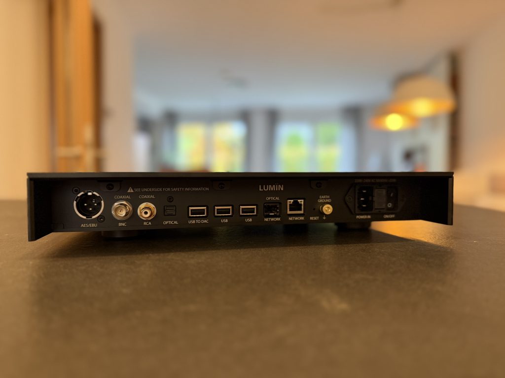 Lumin U2 Rückseite und Anschlüsse