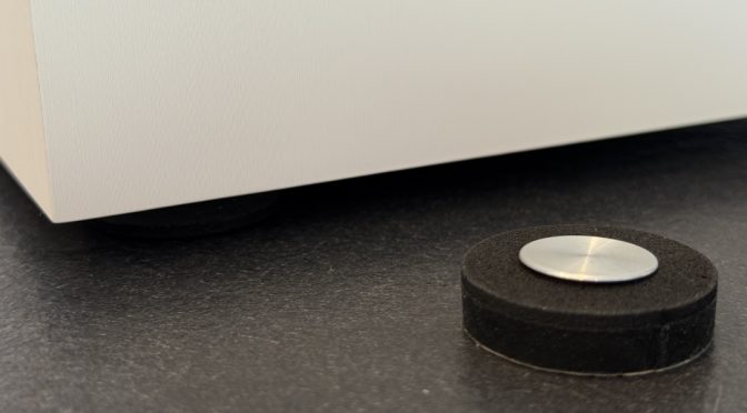 bFly-Audio LS MK2 – Entkopplung für KEF Q1 Meta im Heimkino