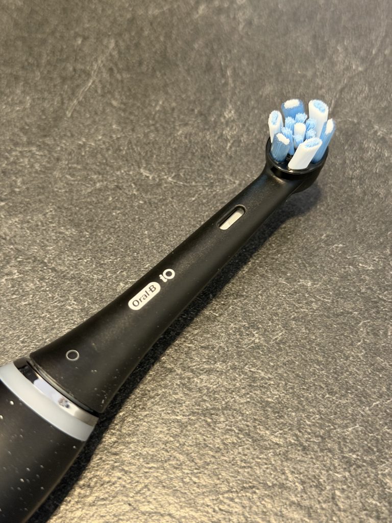 Oral-B iO 10 Zahnbürste im Test