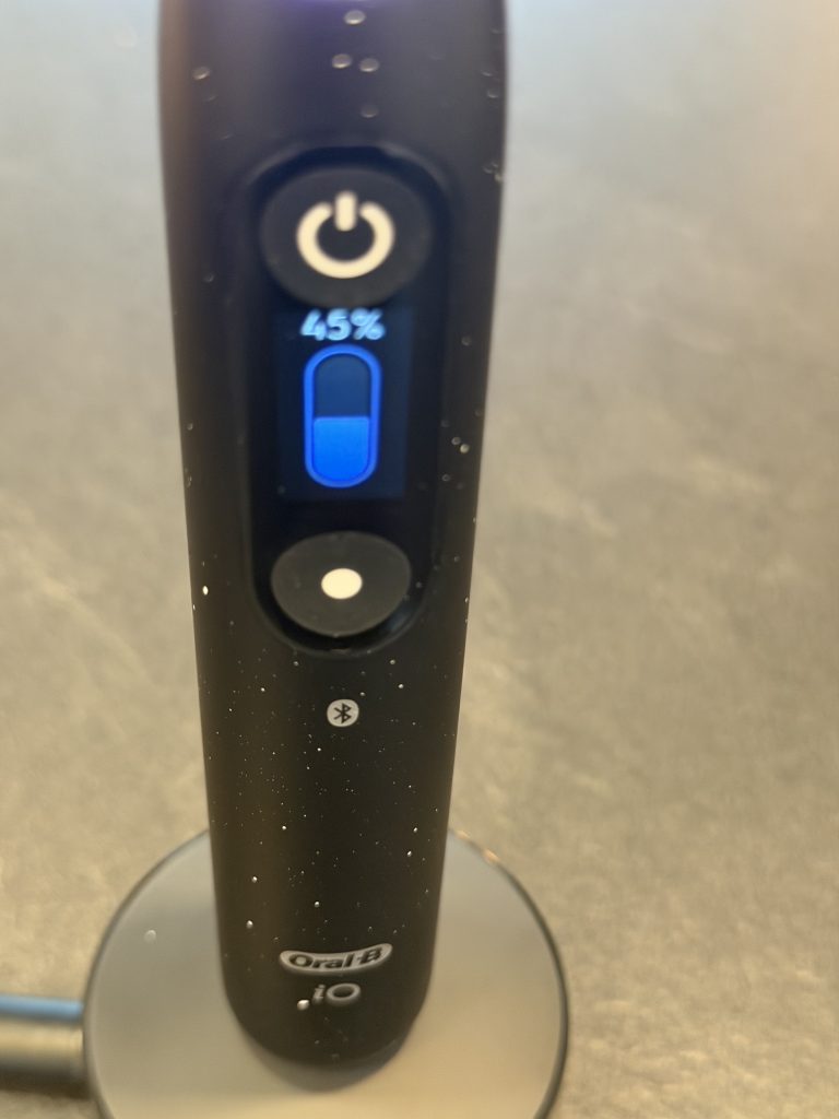 Oral-B iO 10 Zahnbürste im Test