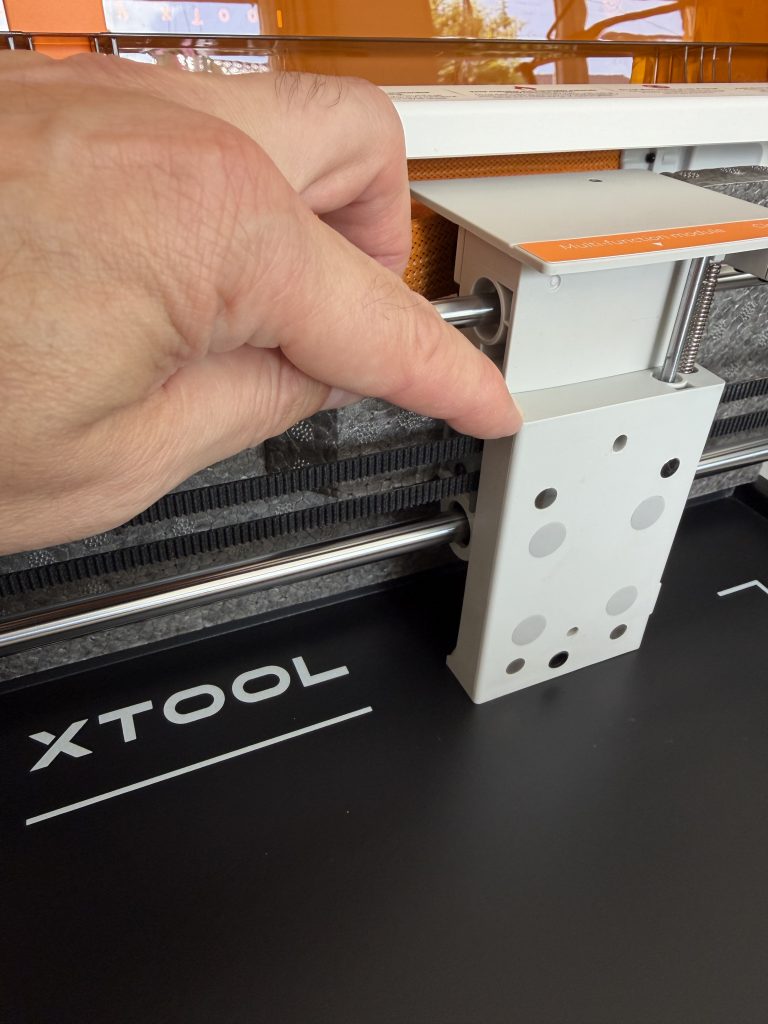 xTool M2 Installation Lasermodul