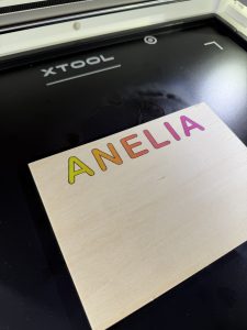 xTool M2 Testbericht - Erstellung eines Namenspuzzels