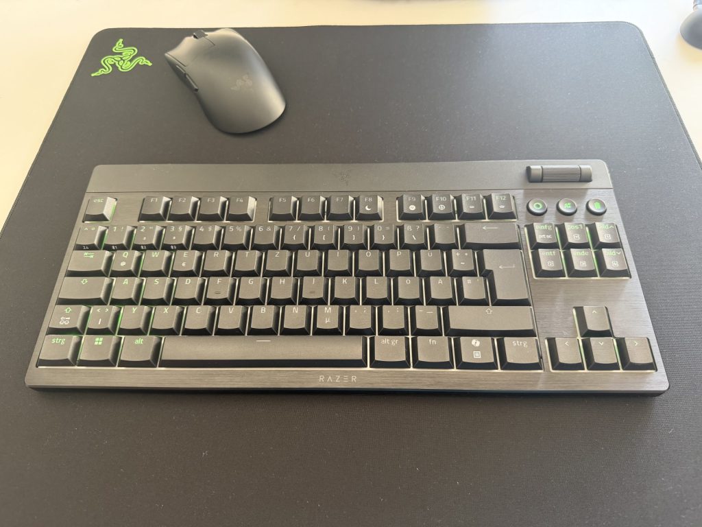 Professionelles Gaming-Setup von Razer im Test